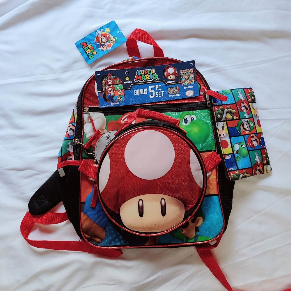 Super Mario 5 Set Backpack Great!!